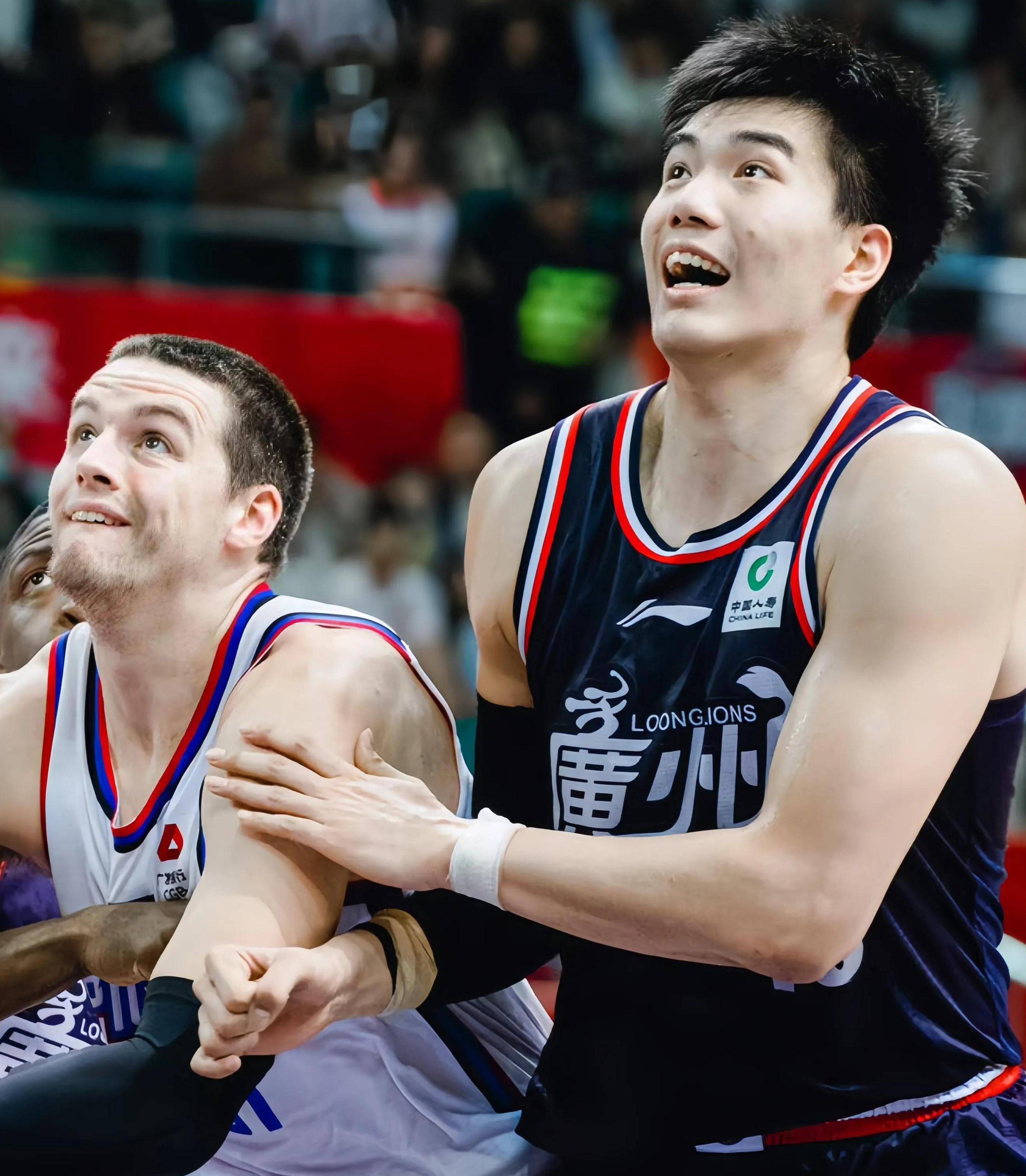 Kaiyun中国网页版入口关于圣安东尼奥马刺迎CBA季后赛关键赛；关键时刻队长鼓劲；话题不断；身体对抗强度拉满的信息